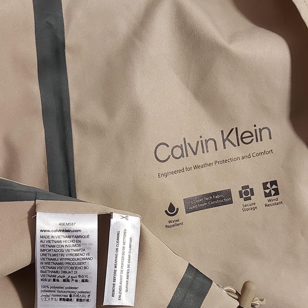 Calvin Klein Tan Lightweight Jacket with Modern Silhouette - Picture 4 of 5